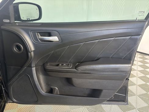 Used 2022 Dodge Charger SXT w/ Plus Group image 31