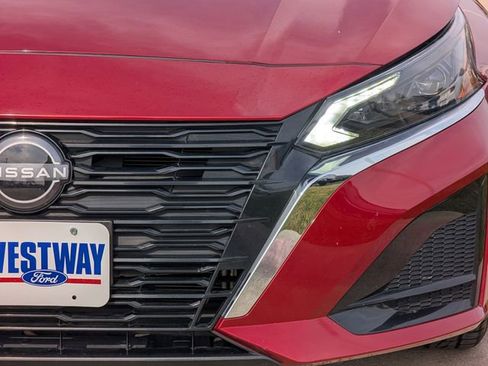 Used 2023 Nissan Altima 2.5 SV image 8