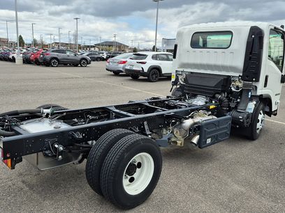 New 2025 Isuzu NPR HD