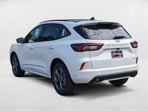 New 2024 Ford Escape ST-Line image 9