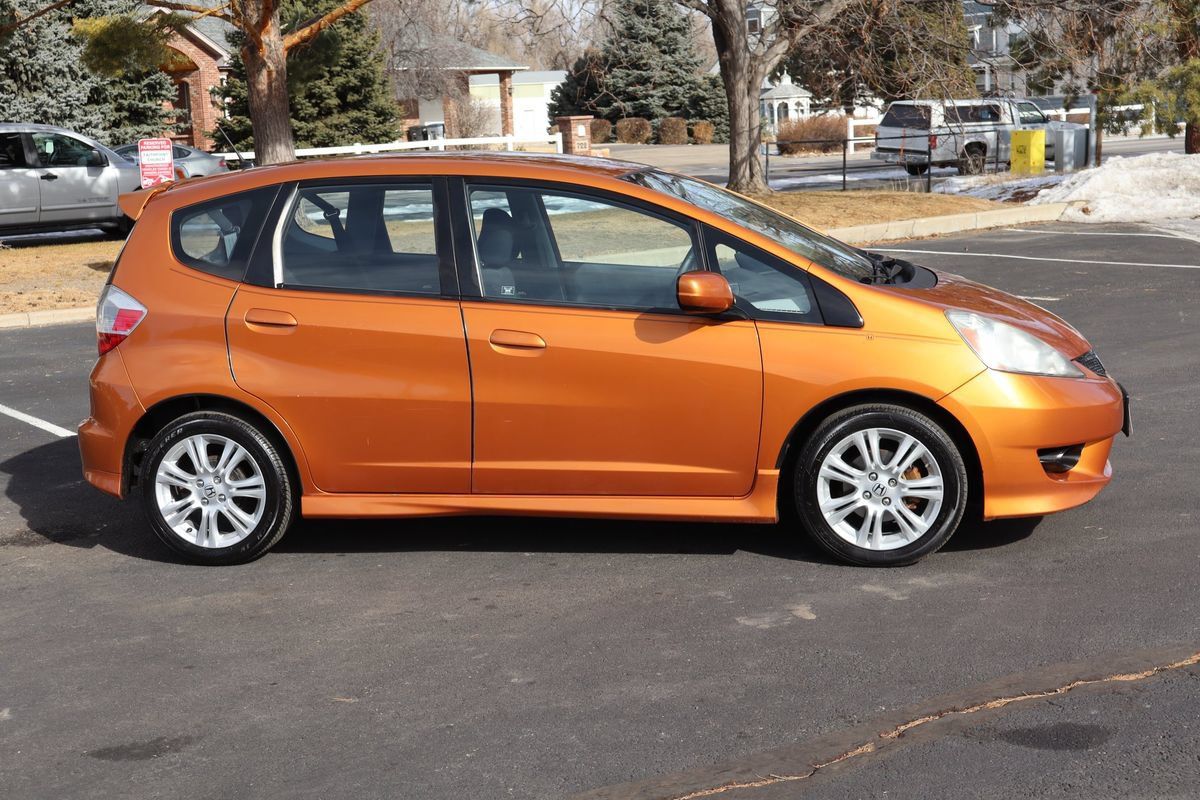 Used 2010 Honda Fit Sport image 3