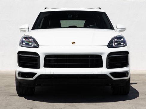 Certified 2023 Porsche Cayenne Platinum Edition AWD/4WD image 10