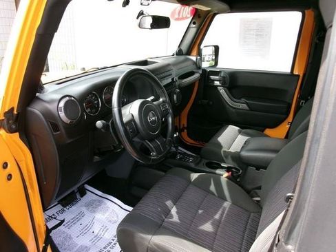 Used 2012 Jeep Wrangler Sport AWD/4WD image 5