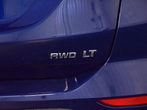 Used 2022 Chevrolet Equinox LT AWD/4WD image 12