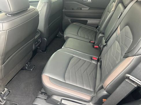Used 2025 Nissan Pathfinder Platinum w/ Cargo Package FWD image 29