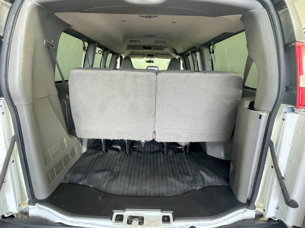 Used 2016 Chevrolet Express 2500 LS RWD image 7