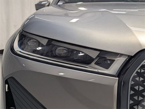 Used 2023 BMW iX xDrive50 w/ Sport Package image 27