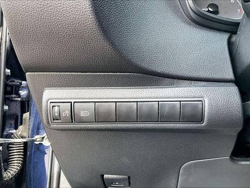 Used 2024 Toyota Corolla LE FWD image 33