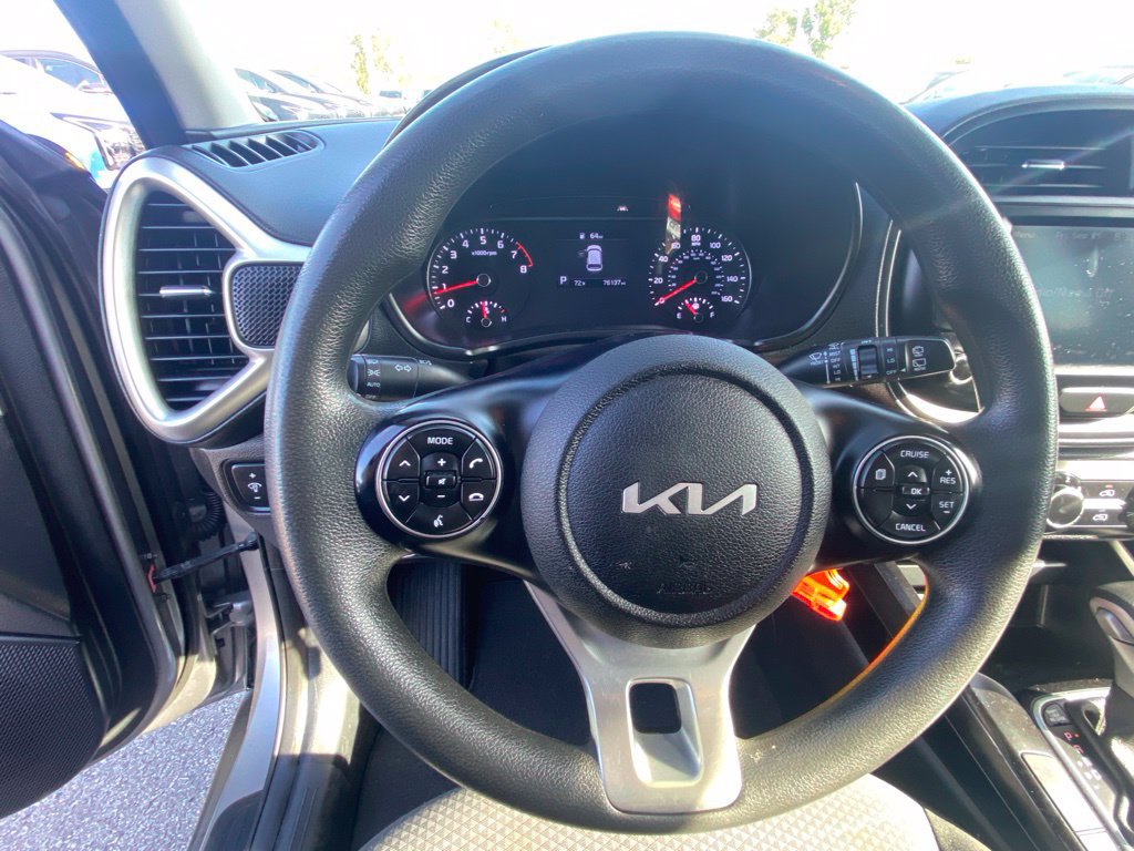 Used 2022 Kia Soul LX w/ Technology Package FWD image 14