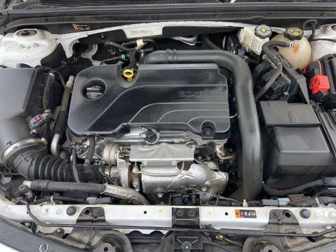 Used 2023 Chevrolet Malibu LT FWD image 24