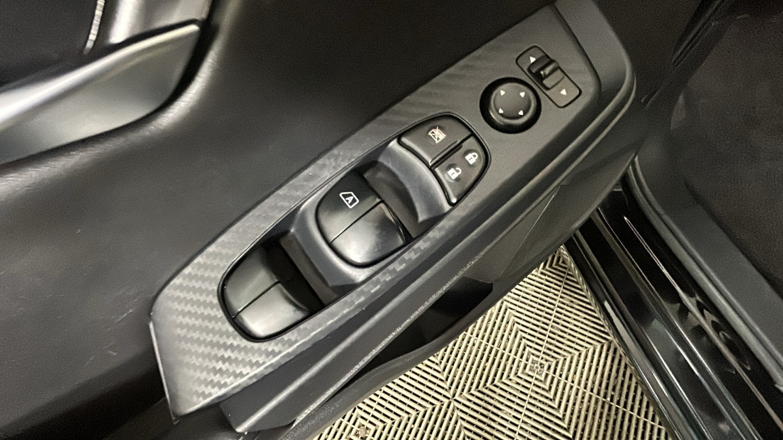 Used 2023 Nissan Sentra SV w/ All-Weather Package FWD image 13