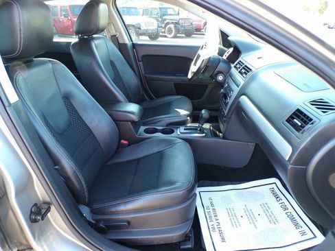 Used 2009 Ford Fusion SE image 11