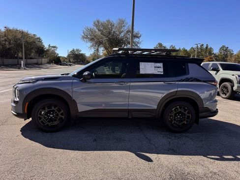 New 2026 Mitsubishi Outlander AWD image 4