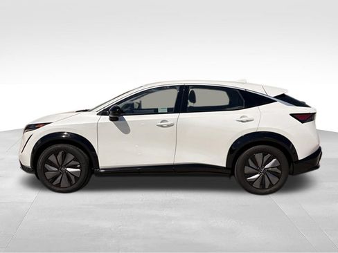 Used 2024 Nissan Ariya FWD image 8