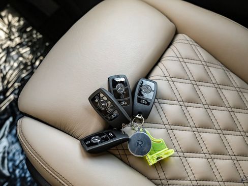 Used 2025 Mercedes-Benz Sprinter 2500 image 75