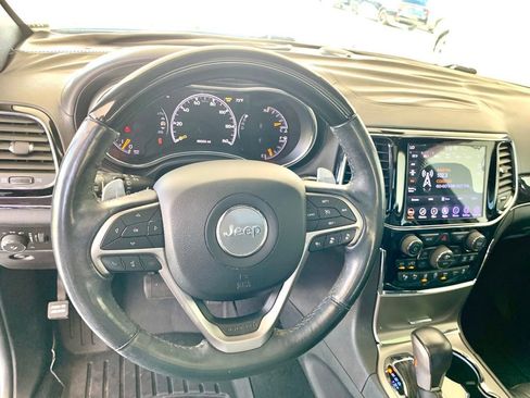 Used 2020 Jeep Grand Cherokee Overland AWD/4WD image 31