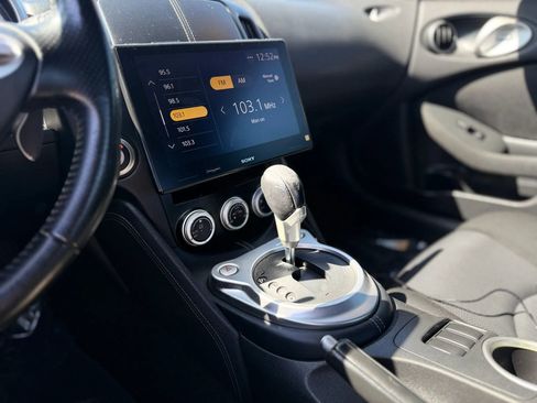 Used 2012 Nissan 370Z Coupe image 19