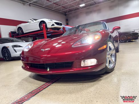 Used 2007 Chevrolet Corvette Convertible w/ Preferred Equipment Group image 57