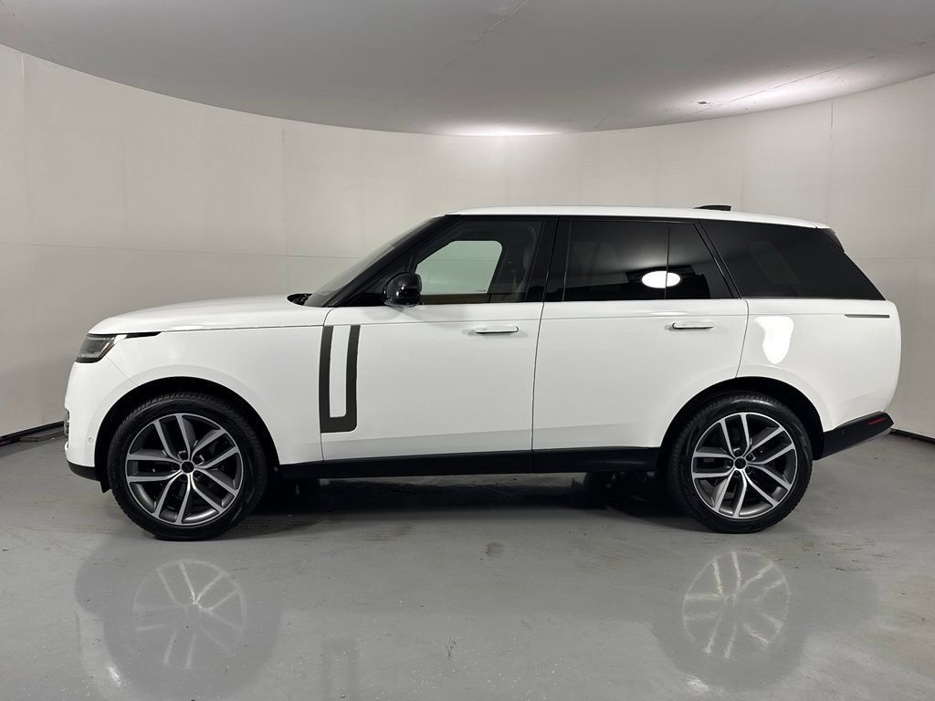 Used 2023 Land Rover Range Rover SE AWD/4WD image 10