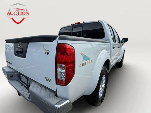 Used 2015 Nissan Frontier SV RWD image 5