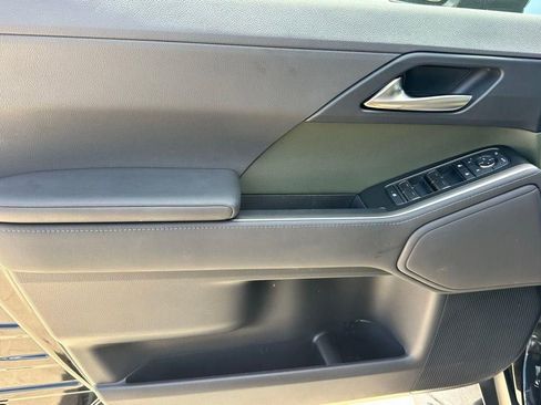 Used 2024 Lexus GX 550 image 23