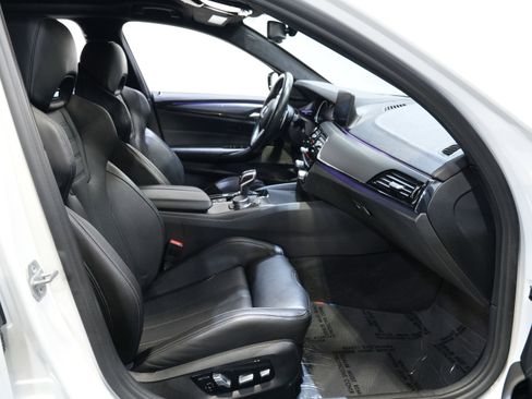 Used 2019 BMW M5 w/ Executive Package image 35