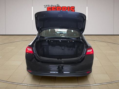 Used 2016 Chevrolet Malibu Hybrid w/ Leather Package FWD image 9