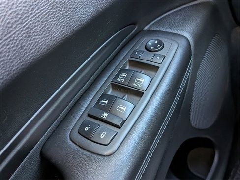 Used 2021 Dodge Durango SXT image 23