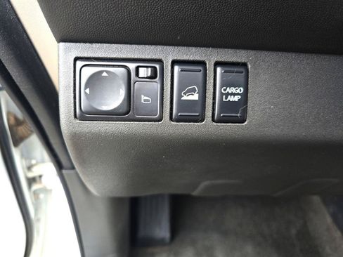 Used 2018 Nissan Frontier PRO-4X AWD/4WD image 25
