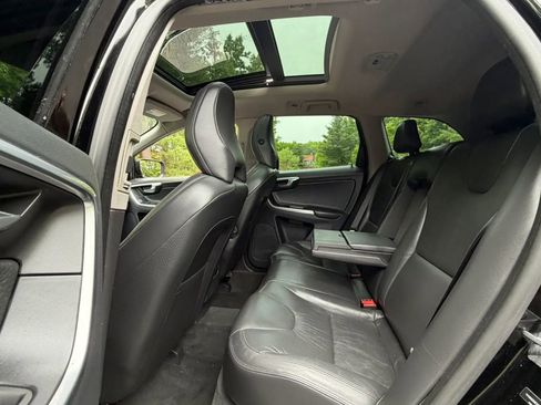 Used 2014 Volvo XC60 T6 AWD/4WD image 23