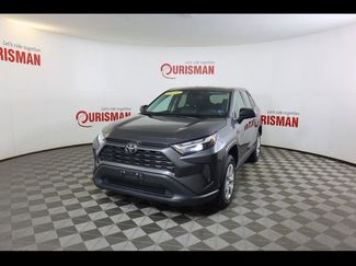 Used 2024 Toyota RAV4 LE video 1