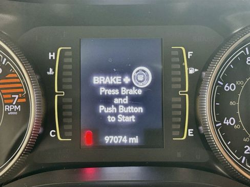 Used 2019 Jeep Cherokee Latitude Plus w/ Cold Weather Group AWD/4WD image 15