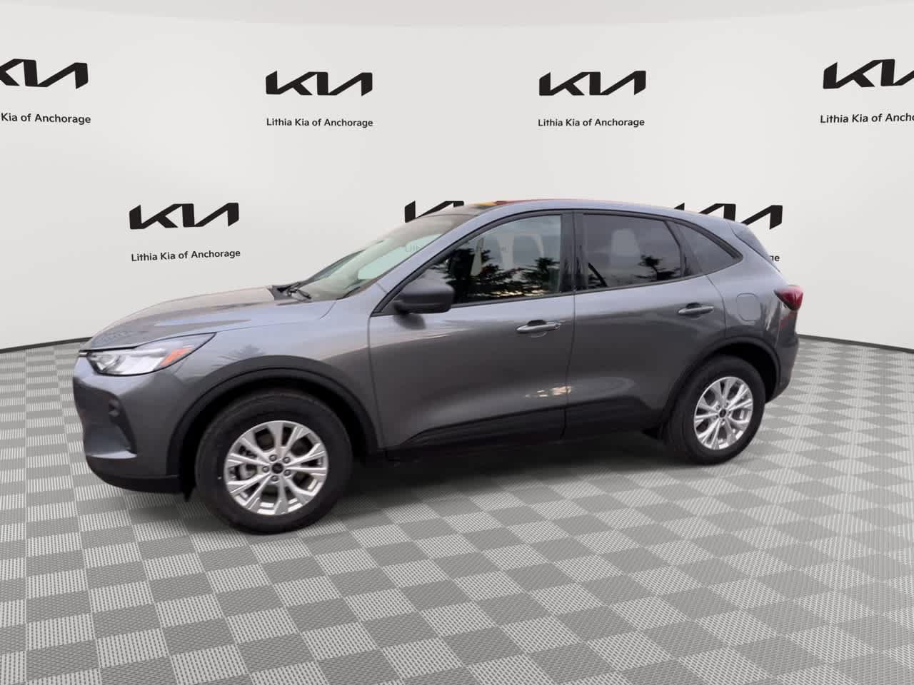 Used 2025 Ford Escape Active AWD/4WD image 6
