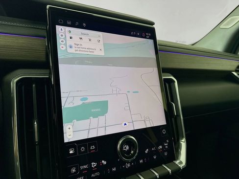 Used 2025 GMC Acadia Denali image 18