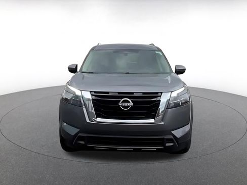 Used 2025 Nissan Pathfinder SV AWD/4WD image 4