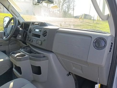 New 2026 Ford E-350 and Econoline 350 Super Duty w/ Power Equipment Group RWD image 33