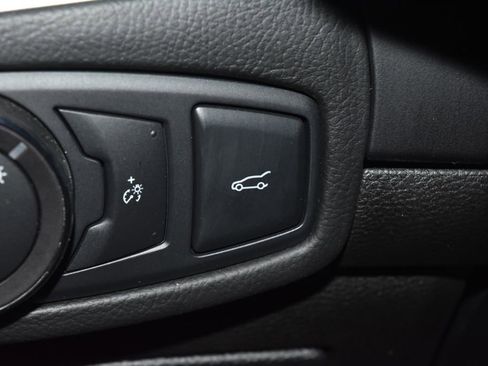 Used 2018 Ford Edge SEL w/ Equipment Group 201A AWD/4WD image 18