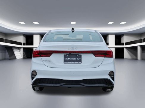Certified 2024 Kia Forte LXS image 5