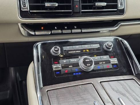 Used 2023 Lincoln Navigator Reserve RWD image 22