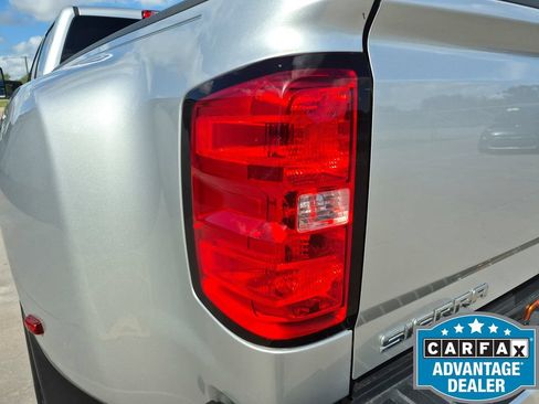 Used 2018 GMC Sierra 3500 Denali w/ Duramax Plus Package AWD/4WD image 15