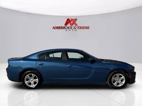 Used 2020 Dodge Charger SXT RWD image 6