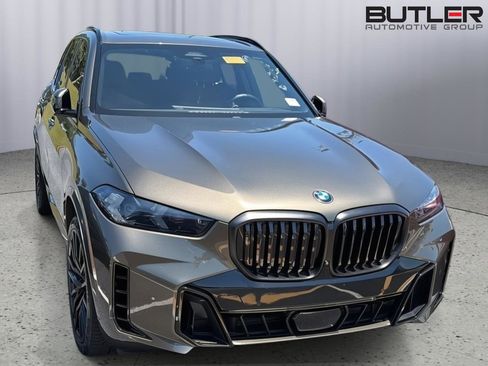 Certified 2025 BMW X5 sDrive40i w/ M Sport Package RWD image 5