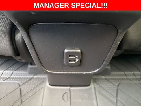 Used 2024 Chevrolet Equinox LT w/ LPO, Floor Liner Package FWD image 15