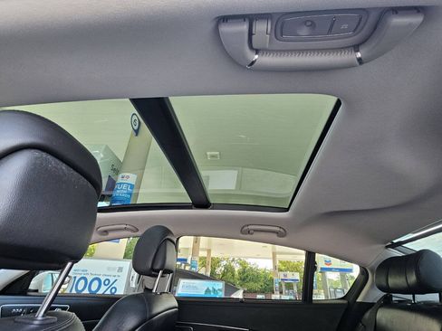 Used 2015 Kia K900 Premium RWD image 12