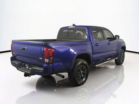 Used 2023 Toyota Tacoma SR5 w/ Technology Package AWD/4WD image 5