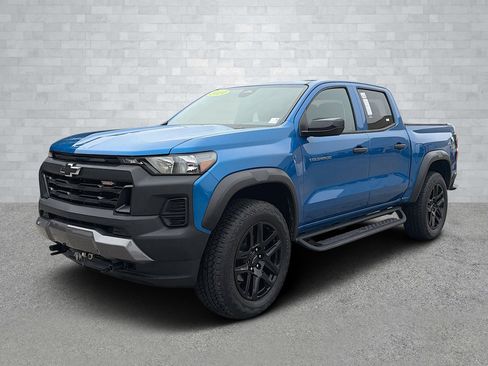 Used 2024 Chevrolet Colorado Trail Boss w/ Advanced Trailering Package image 8