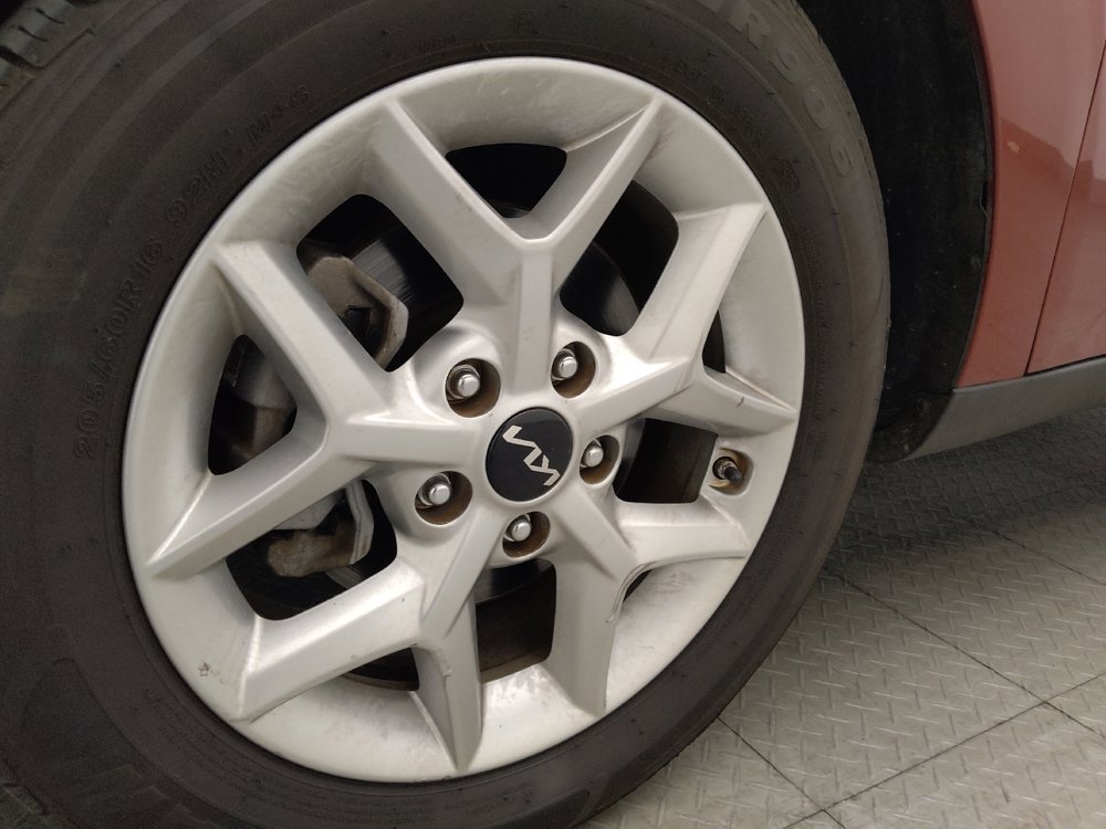 Used 2024 Kia Soul S FWD image 31