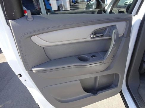 Used 2016 Chevrolet Traverse LT image 20