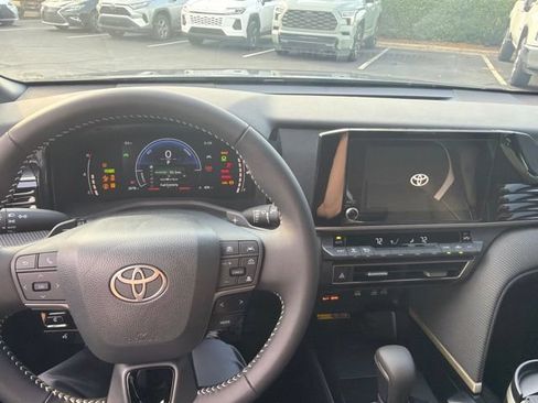 Used 2026 Toyota Camry SE w/ Convenience Package FWD image 10