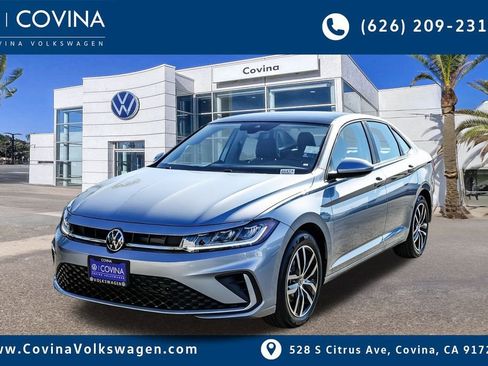 New 2026 Volkswagen Jetta SE image 3